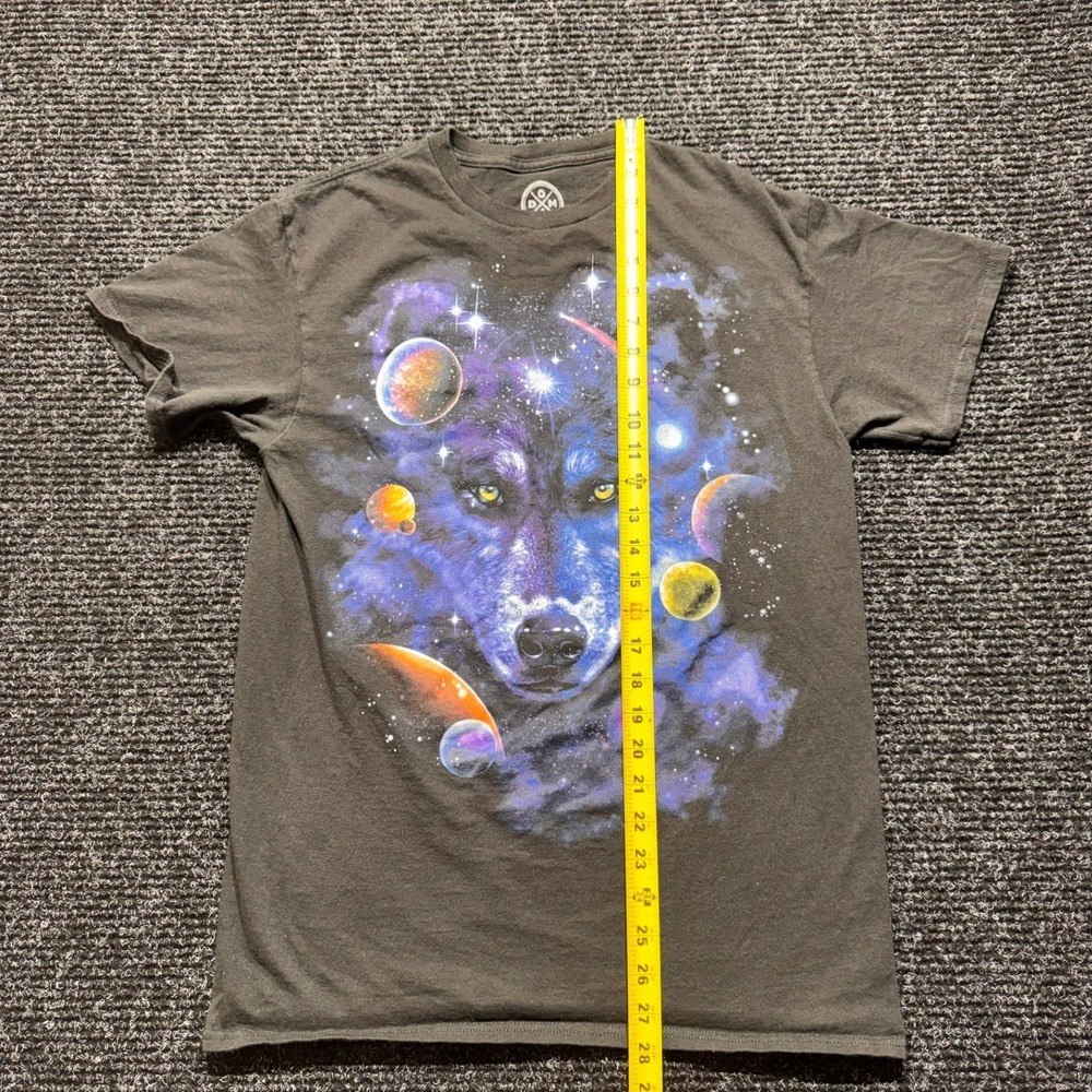 Dom Wolf in Space Galaxy Graphic T-Shirt Mens Medium Black Planets Celestial Tee - Picture 6 of 11